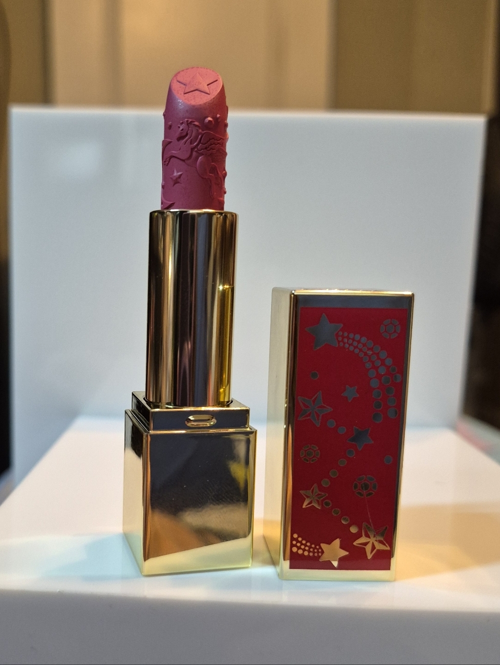 Estee Lauder Limited Edition Lipstick: Saturn Reign, Full Size, NWOB